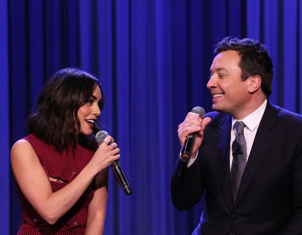 Vanessa Hudgens and Jimmy Fallon Perform the Friends Theme Song | E